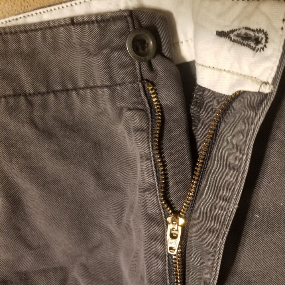 Levi size 42 men's denim shorts - Picture 3 of 7